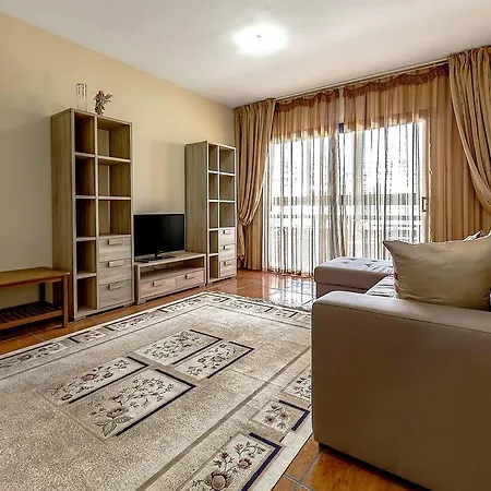 ​​apartment Golf 17agu15